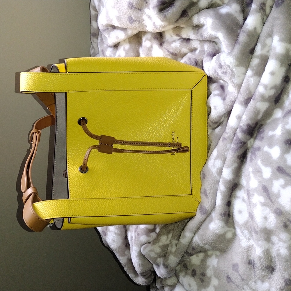 Kate Spade grab small bucket bag